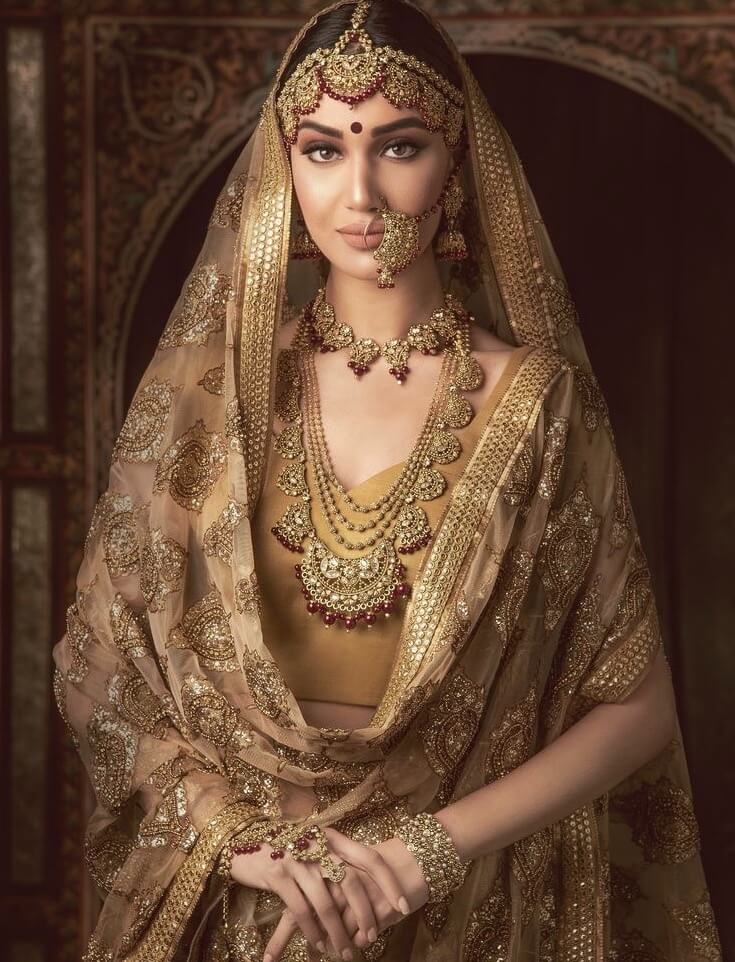 Shringar - Indian canon of jewelry
